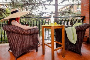 Property grounds - SORRENTOCENTRALROOMS excellent family solution within walking distance of Piazza Tasso (Sorrento)