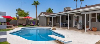 Palms oasis with game room