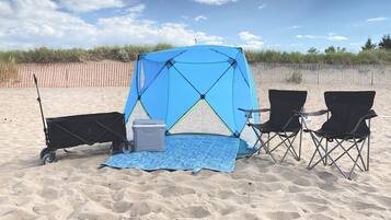 Sun loungers, beach towels