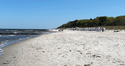 Directly on the Baltic Sea beach - a high-quality furnished vacation apartment