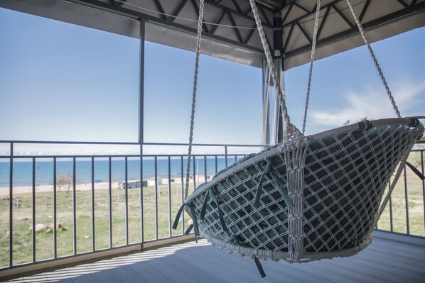 Deluxe Twin Room | Terrace/patio