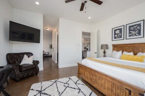 5 bedrooms, desk, iron/ironing board, free WiFi - Fairview: Pet Friendly + Resort Access + Golf (Hurricane)