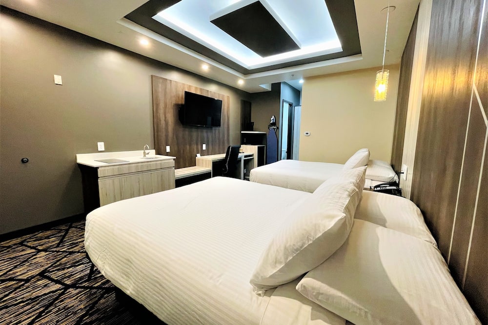 Comfeeni Inn and Suites