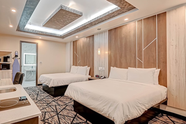 Skrivebord, skrivebord for bærbar PC og blendingsgardiner