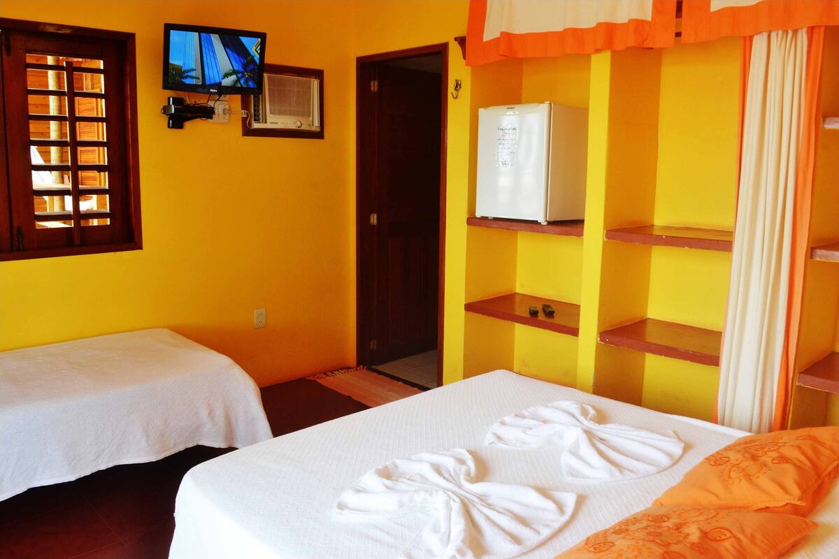 Appartement Duplex Lune de Miel, 1 grand lit, terrasse, vue partielle sur la mer | Équipements de la chambre