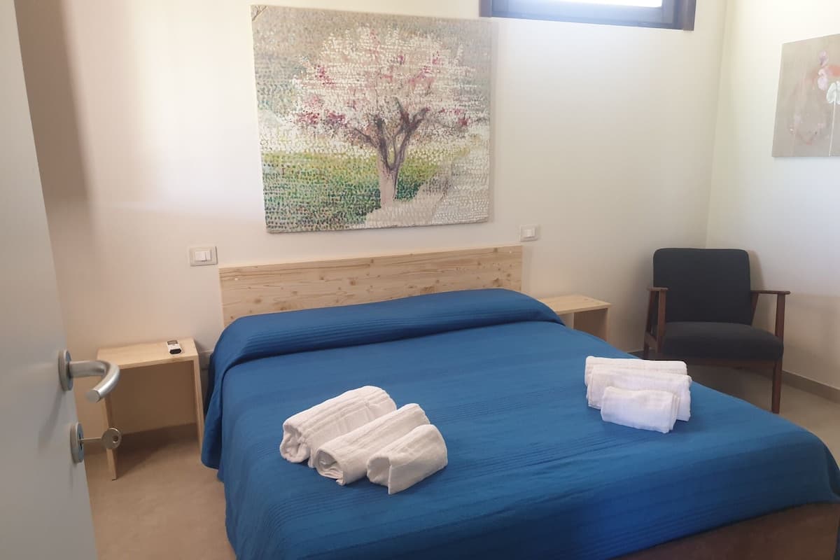 Classic Condo | Minibar, in-room safe, desk, WiFi (free)