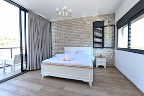 6 Schlafzimmer, kostenlose Babybetten, kostenloses WLAN, Bettwäsche