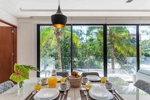 Chambre, 2 chambres | Vue sur le jardin