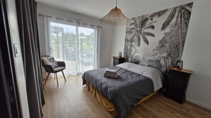 3 bedrooms, desk, iron/ironing board, travel cot - House 500m from the beach with SPA 6 people (Trégunc)