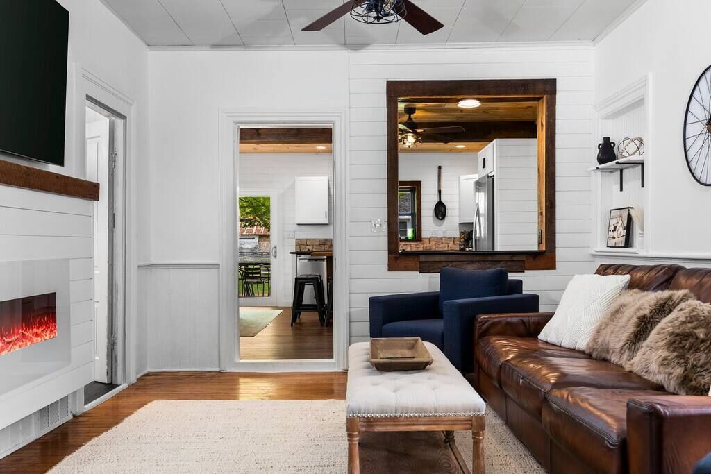 Broadway House Summar