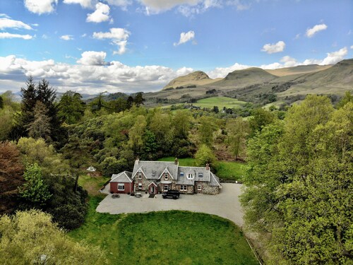 West Highland Way Hotel & Campsite