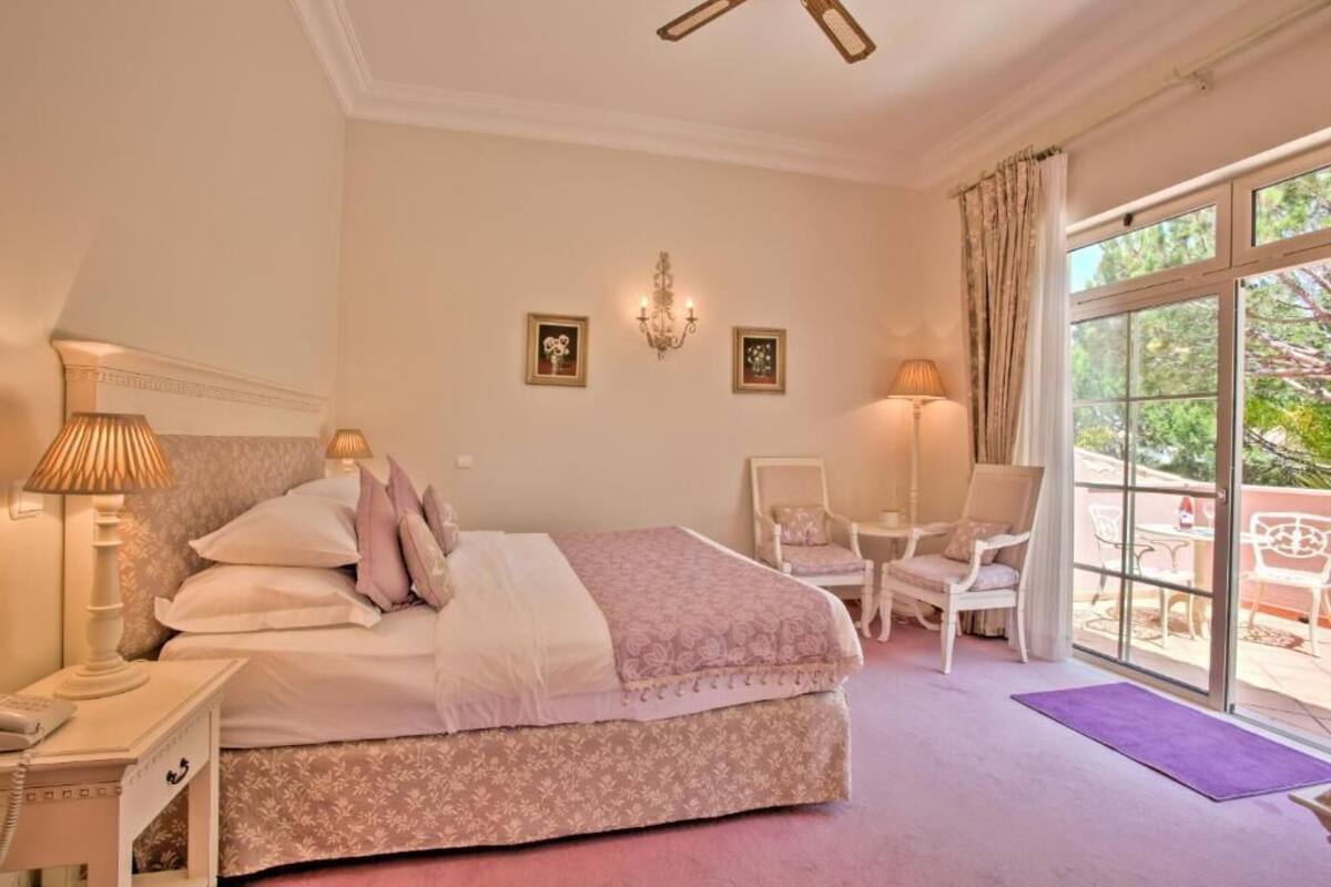 Deluxe Double or Twin Room | Egyptian cotton sheets, premium bedding, minibar, in-room safe