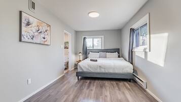 Panoramic Cottage | 2 bedrooms, iron/ironing board, free WiFi