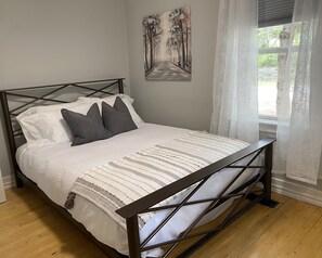 3 Schlafzimmer, Schreibtisch, kostenloses WLAN, Bettwäsche