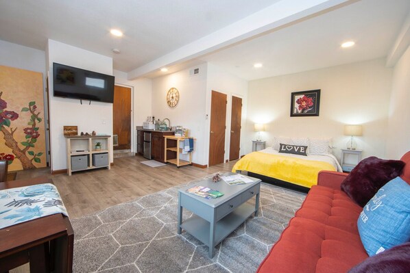 Strykejern/-brett, wi-fi (inkludert) og sengetøy