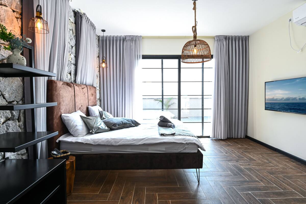 5 chambres, minibar, système d’insonorisation, lit de bébé (gratuit)