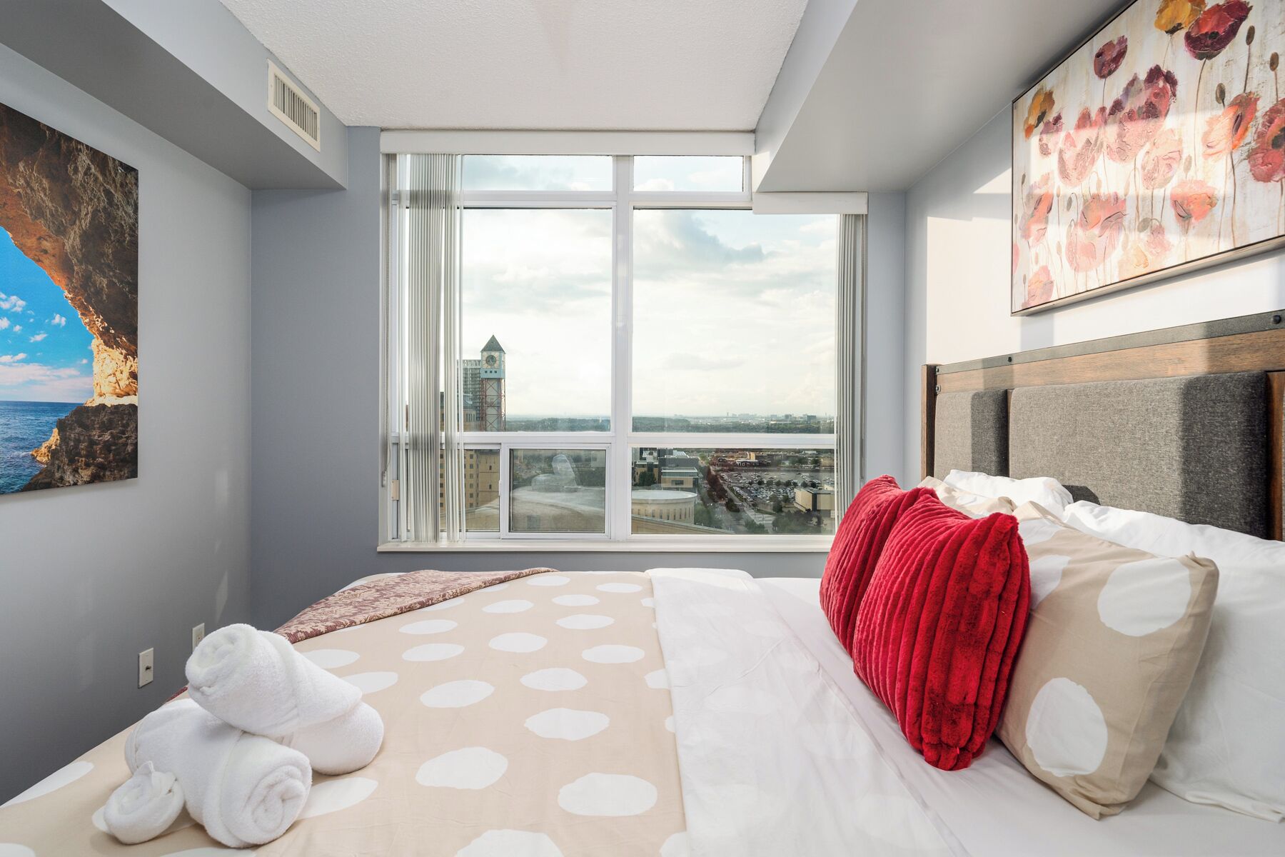 Condo exclusivo | Tabla de planchar con plancha y wifi gratis 