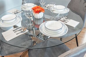Exclusive Condo | In-room dining