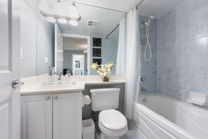 Exclusive Condo | Bathroom