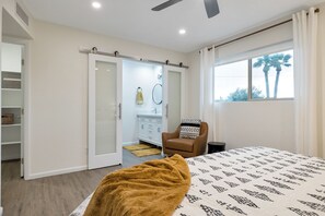 4 camere, una scrivania, ferro/asse da stiro, Wi-Fi gratuito