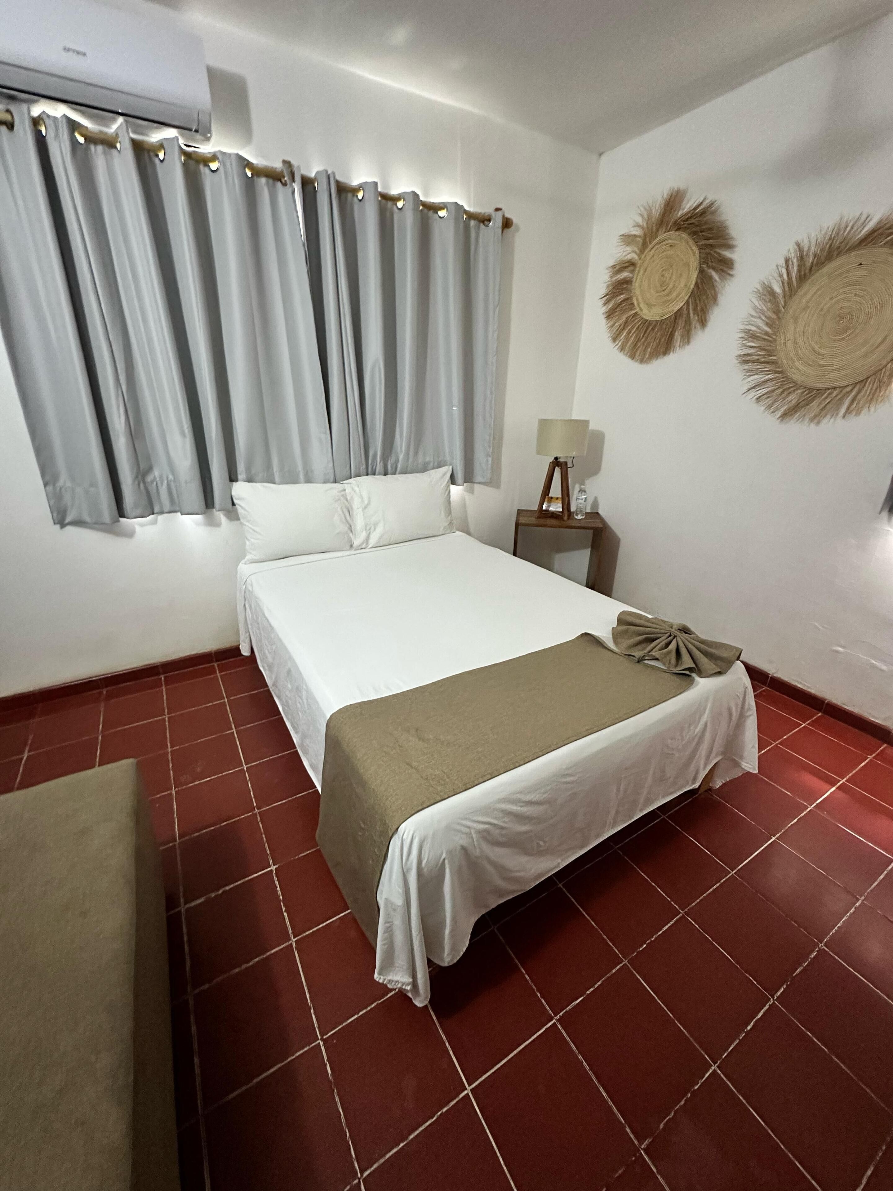 Standard Room | Iron/ironing board, free WiFi, bed sheets