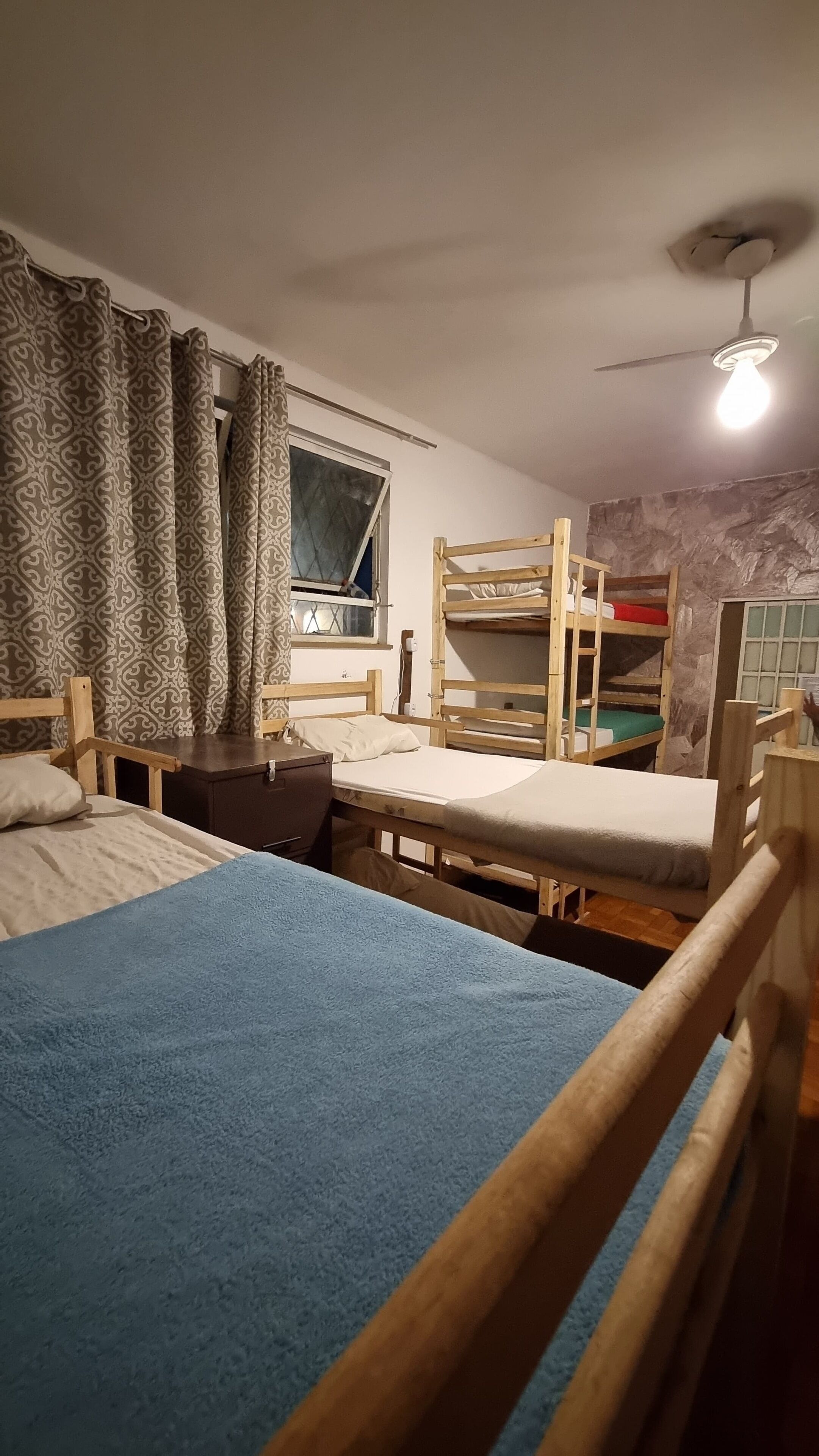 Dormitório compartilhado econômico, em dormitório misto | Wi-Fi de cortesia