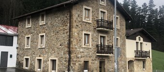 10 minutes from the Urkiola Natural Park