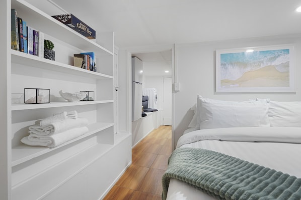 Leilighet | 1 soverom, skrivebord for bærbar PC og strykejern/-brett