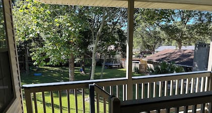 Guest House in the Heart of Old Town Daphne, AL
