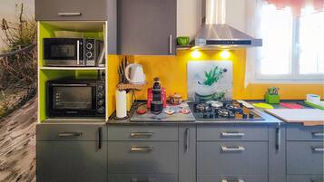 雪櫃、焗爐、爐具、咖啡機/沖茶器