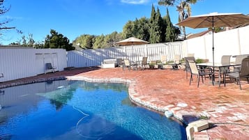 Piscina a l'aire lliure