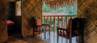 Piranha EcoLodge