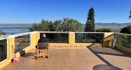 3 bed 2 bath with ocean view ! Safe Relaxing! Much more!