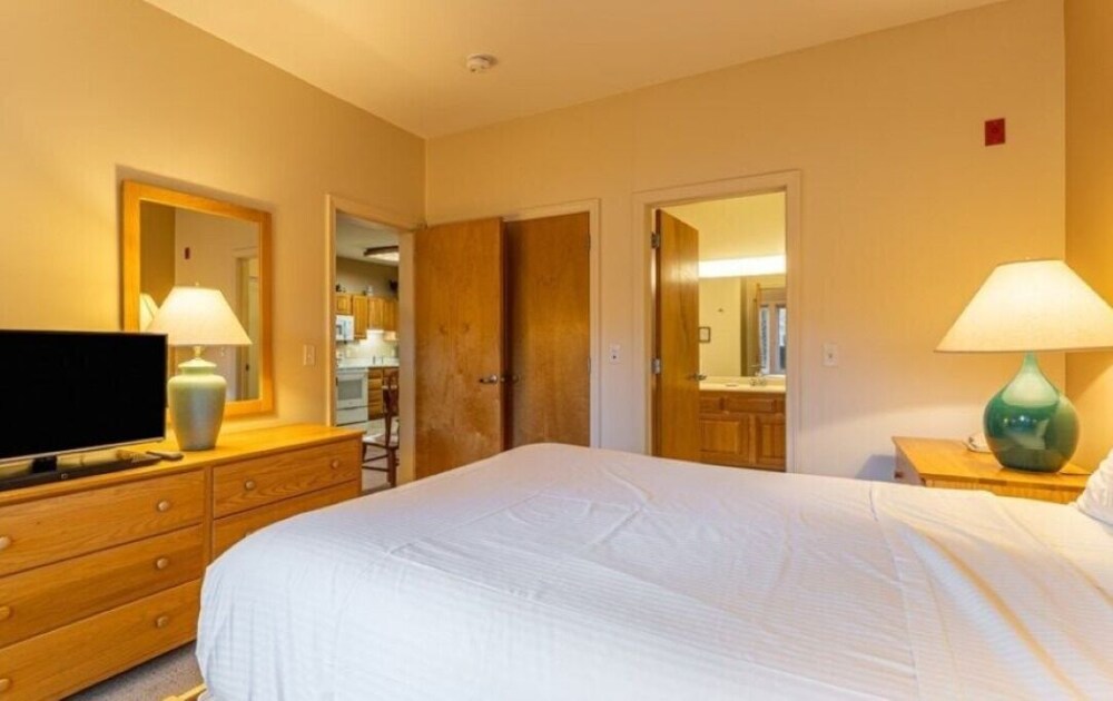 Great Family Resort! 2Bdr/2Bth Smugglers Notch Vermont