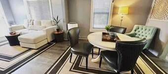 Modern and chic 2 bedroom home near Glacier!