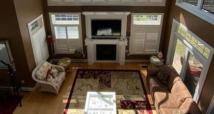 Waterfront Executive Cottage on Nipissing