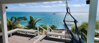 NEW POOL! Luxury waterfront! "Rainbow Charm" ***GAME ROOM!!***