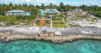 NEW POOL! Luxury waterfront! "Rainbow Charm" ***GAME ROOM!!***