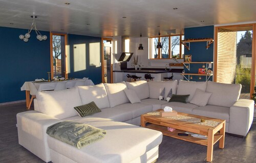 Stunning home in Plélan-le-Petit