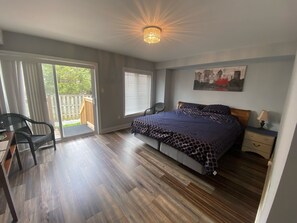 2 bedrooms, in-room safe, iron/ironing board, free WiFi