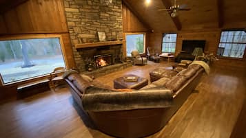 Smart TV, fireplace, video games, DVD player