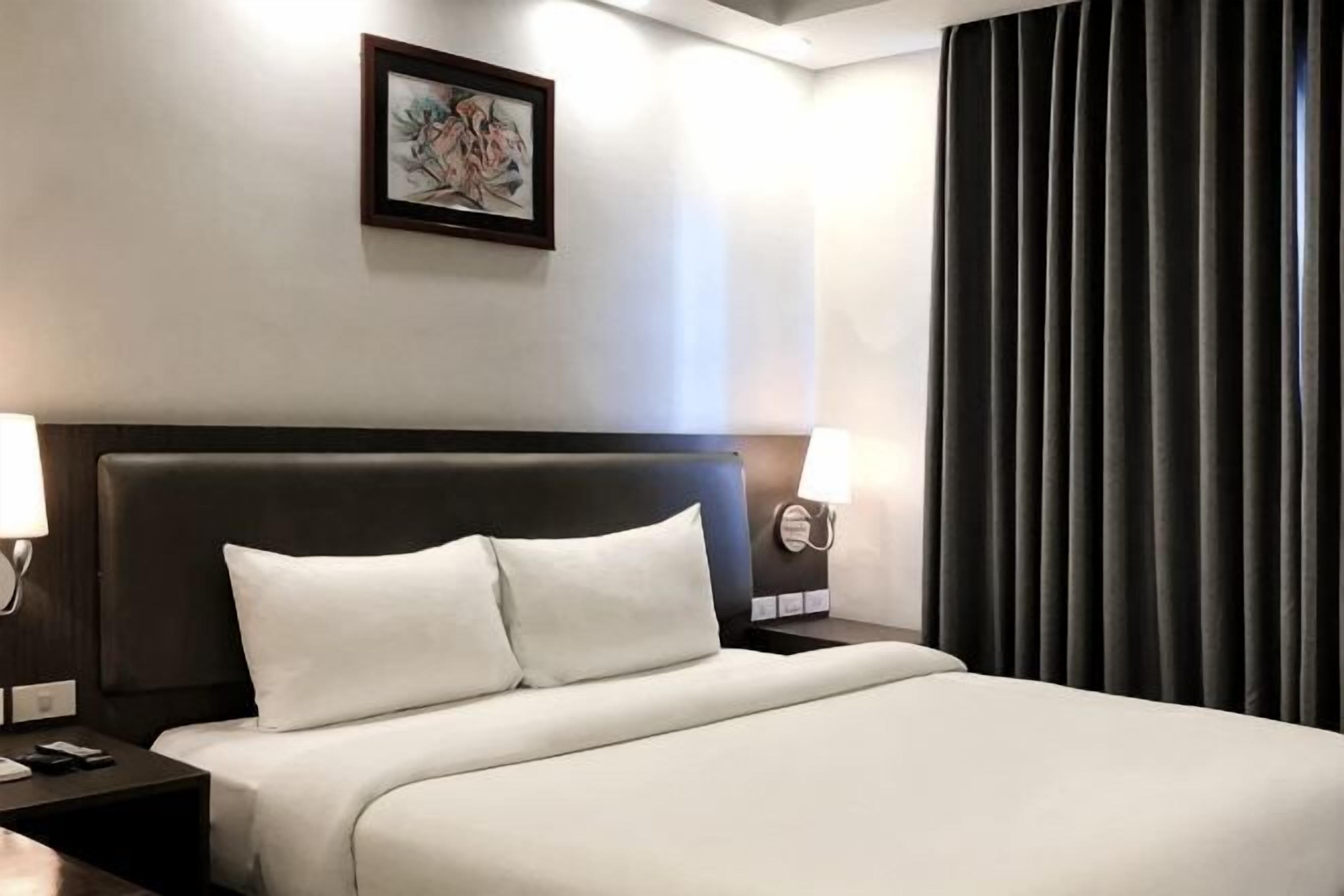 Roupas de cama antialérgicas, individualmente mobiliados, escrivaninha