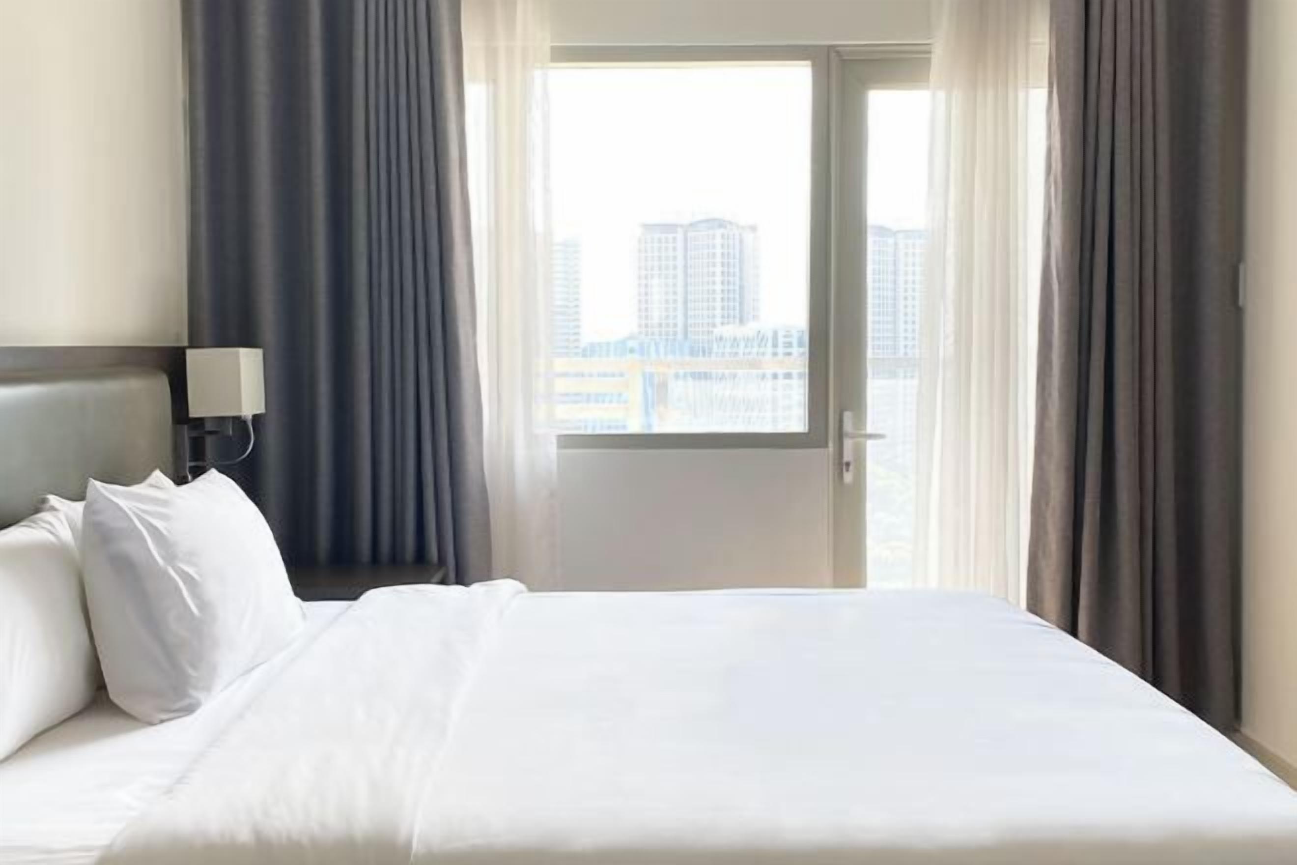 Hypo-allergenic bedding, individually furnished, desk, laptop workspace