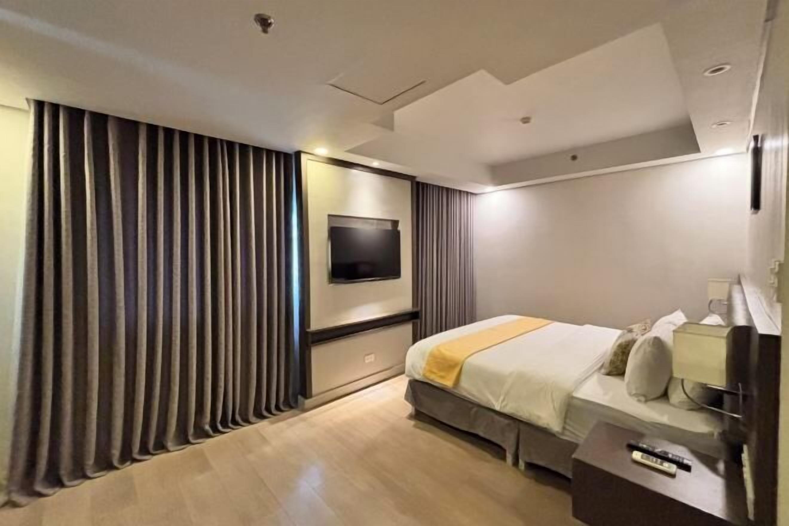 Roupas de cama antialérgicas, individualmente mobiliados, escrivaninha