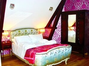 4 chambres, lit parapluie, Wi-Fi, draps fournis