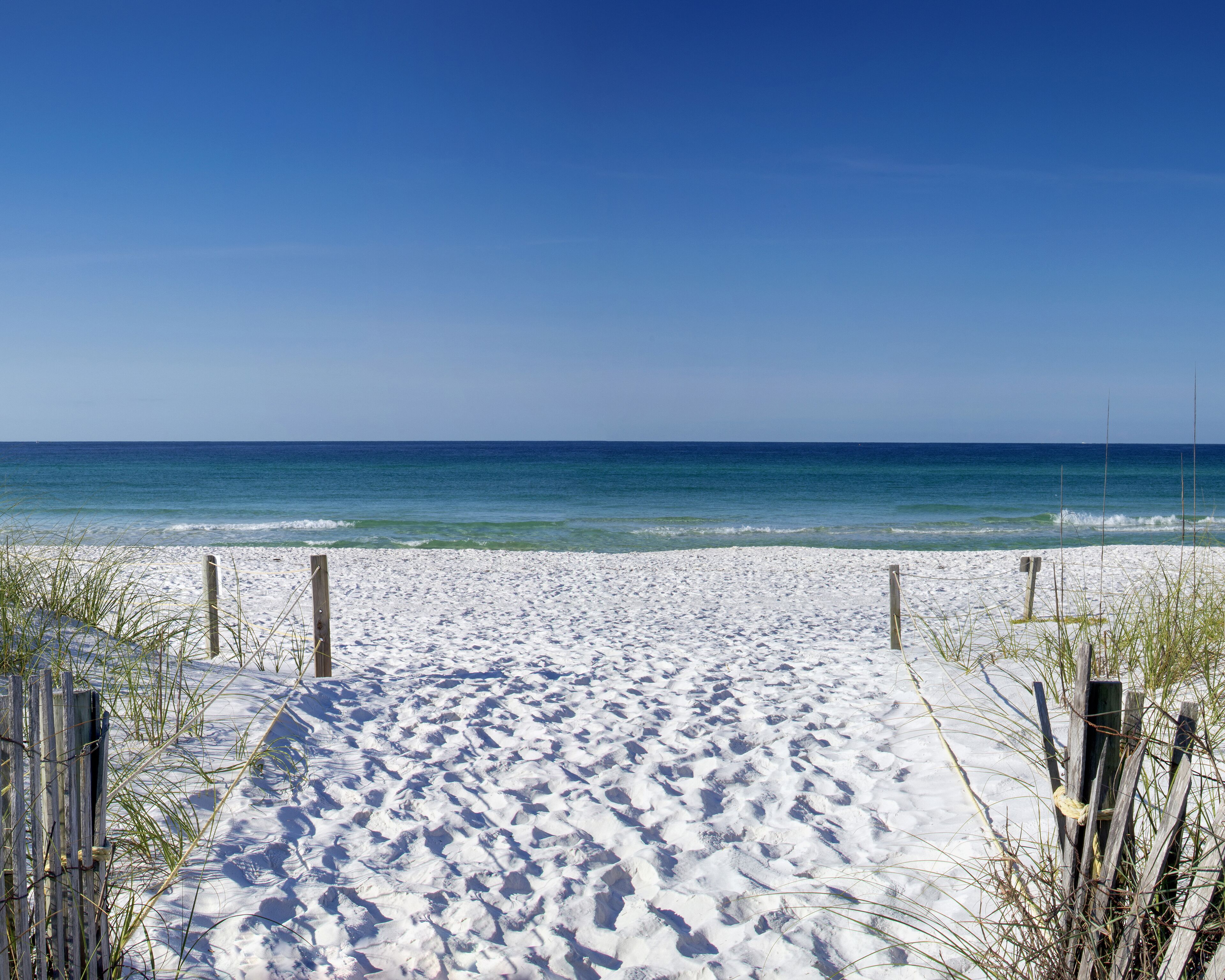 Private home under 4 miles from the beach! Sleeps 10