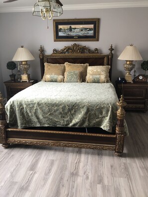 3 bedrooms, WiFi, bed sheets - Executive Mountain Estate in Exclusive Brookwood Beautifully Furnished/Decorated (Franklin)