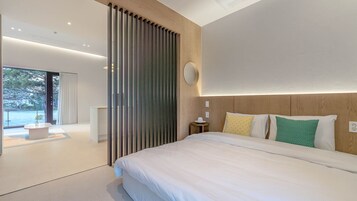 Deluxe Room | 1 bedroom, individually decorated, free WiFi, bed sheets