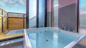 Bañera y ducha independientes, bañera de hidromasaje