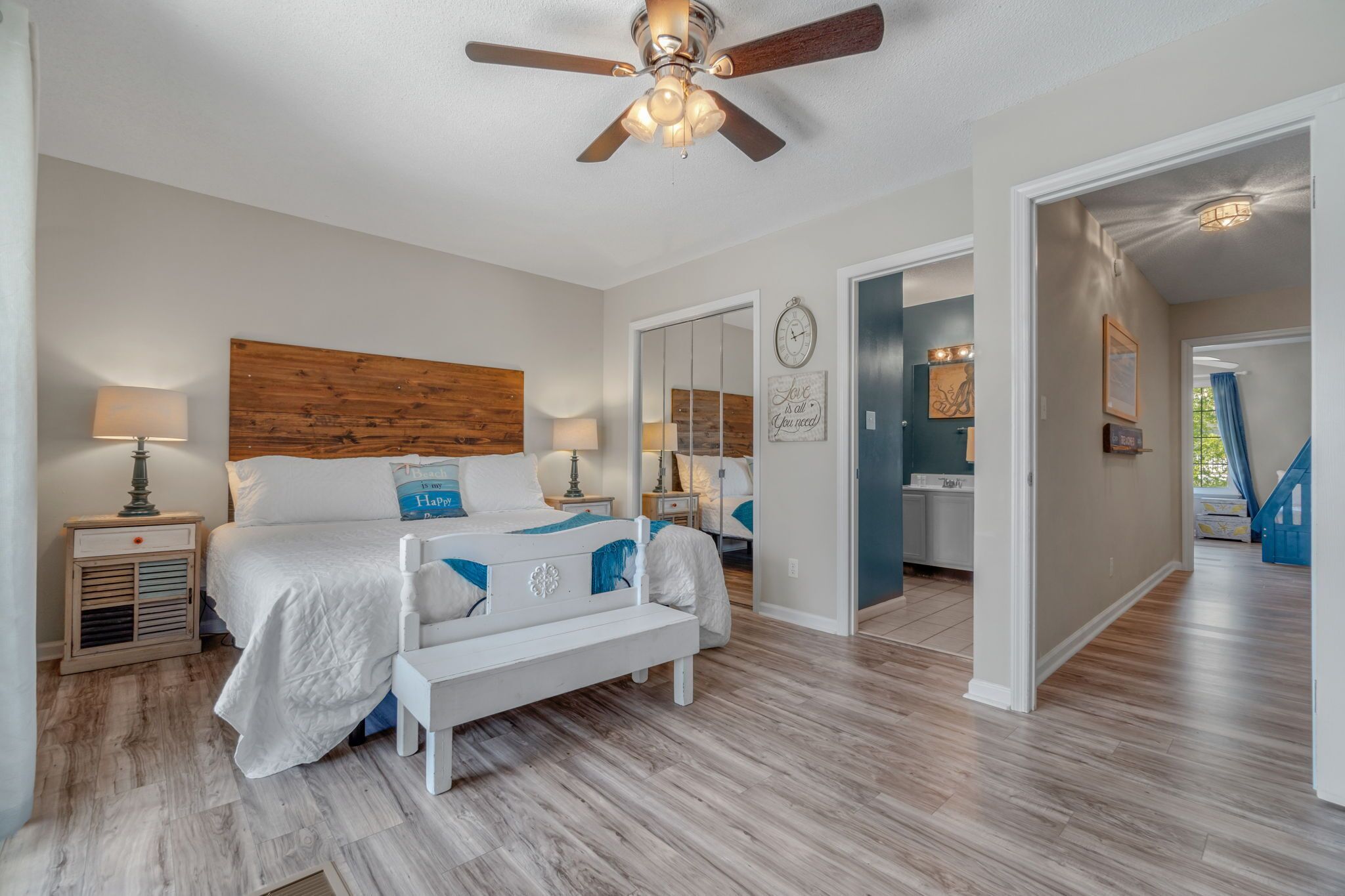 2 habitaciones, tabla de planchar con plancha y wifi gratis 